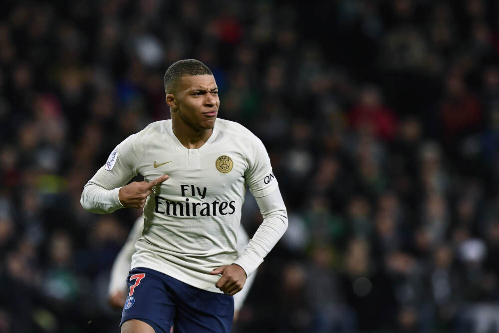 2025年基民赚钱容易多了！超160只基金收益翻倍，有投资者4个月赚30%